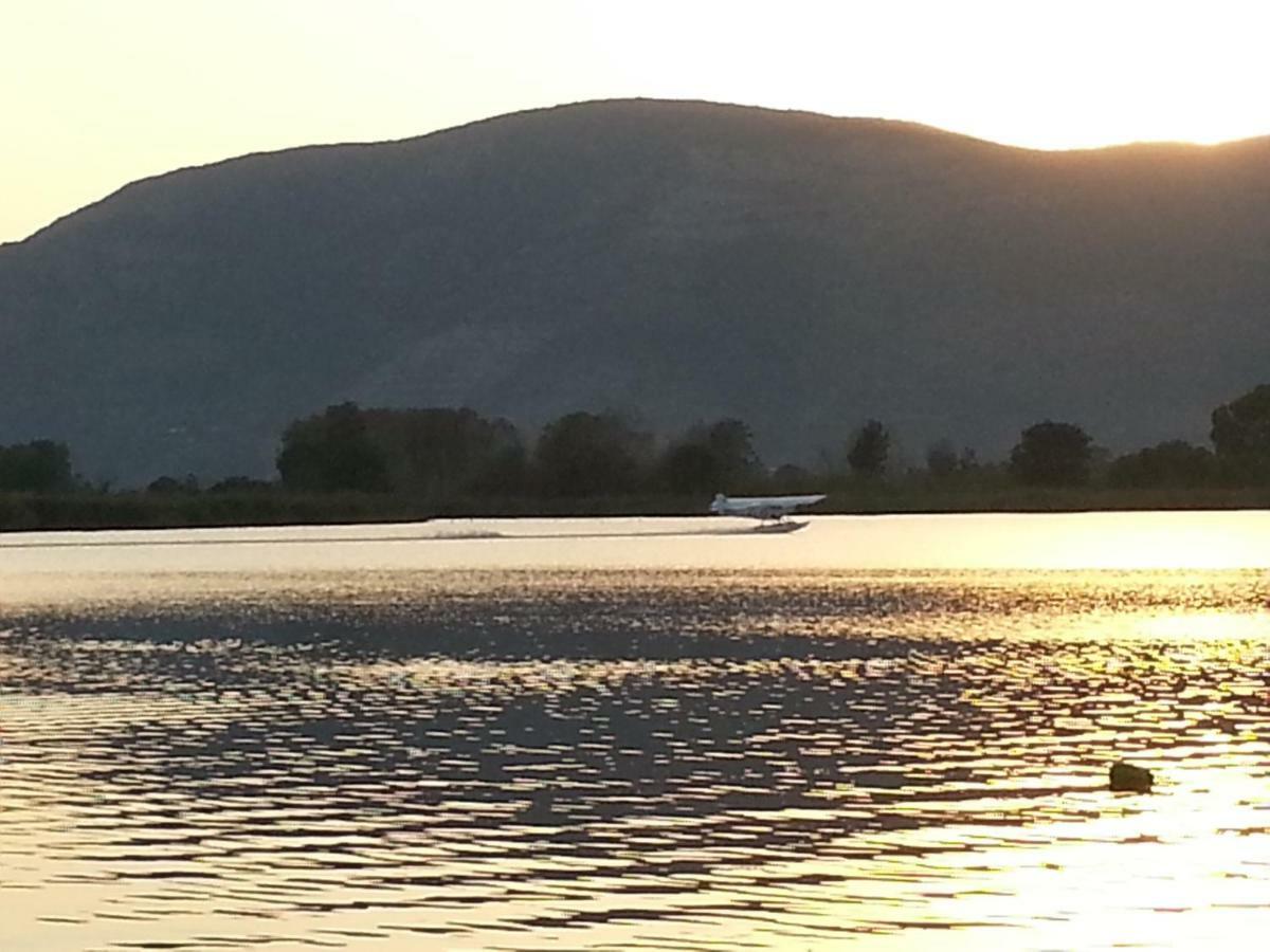 Magia Sul Lago Di Fondi Monte San Biagio Exterior photo